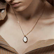 Load image into Gallery viewer, Isla Pendant Gold