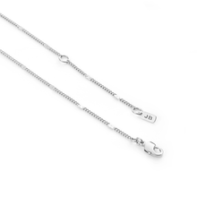 Load image into Gallery viewer, Malia Stamped Chain Necklace